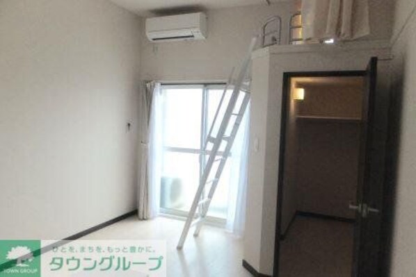 レオネクストアーバンブルーの物件内観写真